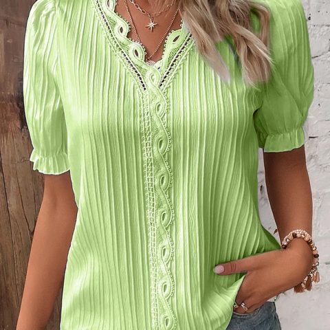 Camisa elegante de encaje liso con cuello en V